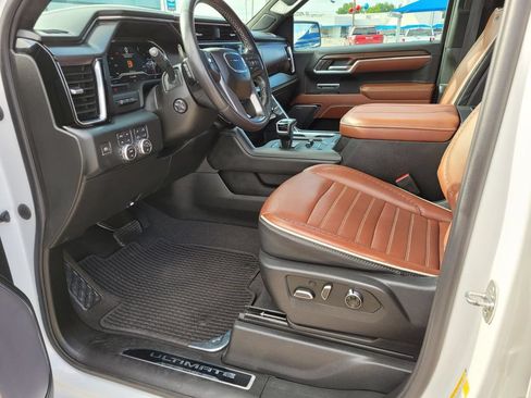 Used 2023 GMC Sierra 1500 Denali Ultimate AWD/4WD image 2