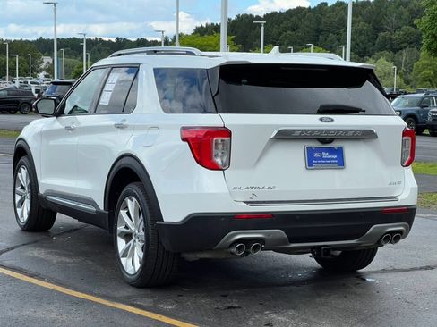 Used 2023 Ford Explorer Platinum w/ Equipment Group 601A AWD/4WD image 45