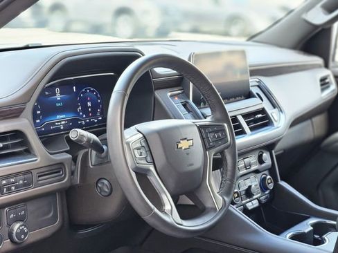 Used 2024 Chevrolet Tahoe LT w/ Luxury Package RWD image 12