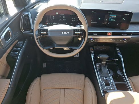 New 2026 Kia Sorento SX Prestige w/ Olive Brown Leather Package AWD/4WD image 9