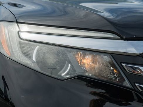 Used 2017 Honda Pilot LX image 12