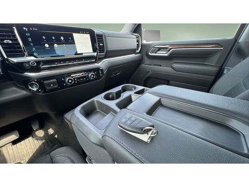 Certified 2022 Chevrolet Silverado 1500 RST w/ Z71 Off-Road Package AWD/4WD image 20