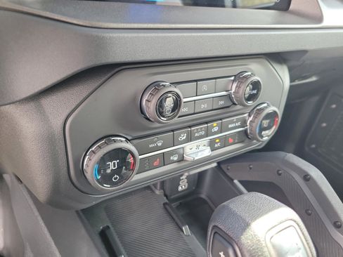 New 2026 Ford Bronco Big Bend w/ Black Diamond Package image 24