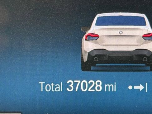 Used 2024 BMW 230i Coupe w/ Convenience Package RWD image 17