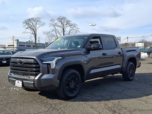 Used 2023 Toyota Tundra SR5 image 3