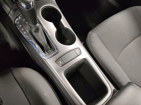 Used 2019 Chevrolet Cruze LS w/ LS Convenience Package FWD image 26
