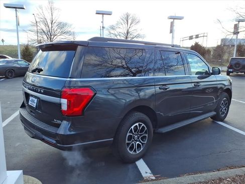 Used 2024 Ford Expedition Max XLT RWD image 2