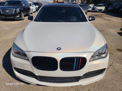 Used 2014 BMW 750Li xDrive image 4