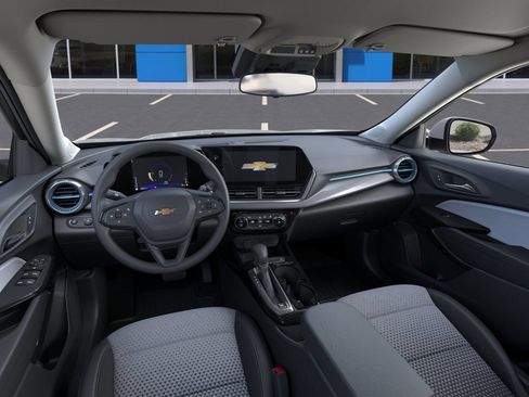 New 2026 Chevrolet Trax LT FWD image 15