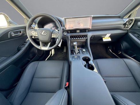 Used 2026 Lexus IS 350 F Sport RWD image 19