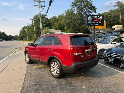 Used 2011 Kia Sorento EX w/ Premium Pkg AWD/4WD image 4