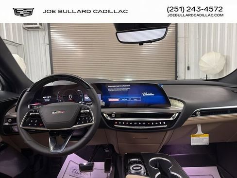 New 2026 Cadillac Lyriq V AWD/4WD image 34