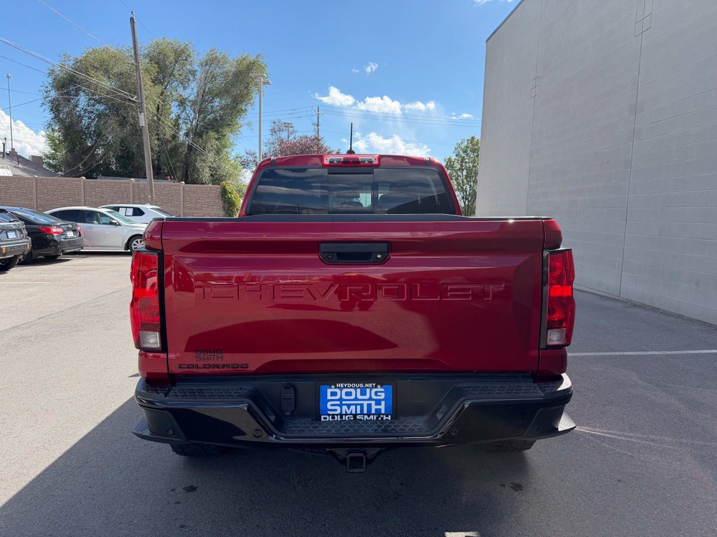 Used 2023 Chevrolet Colorado Trail Boss w/ Technology Package AWD/4WD image 4