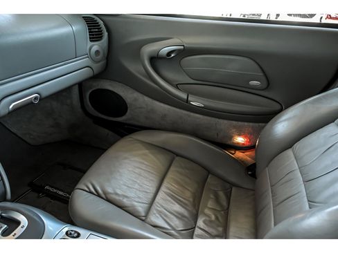 Used 2002 Porsche 911 Cabriolet image 21
