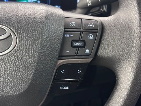 Used 2025 Toyota Camry LE FWD image 47