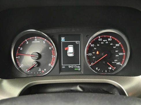 Used 2017 Toyota RAV4 SE AWD/4WD image 11