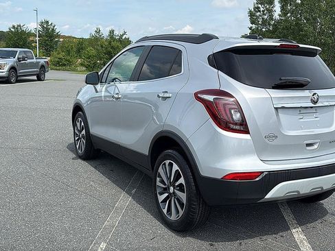 Used 2022 Buick Encore Preferred w/ Safety Package AWD/4WD image 9