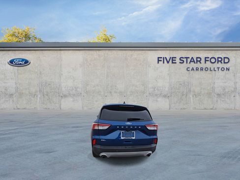 Used 2022 Ford Escape SEL w/ Technology Package image 8