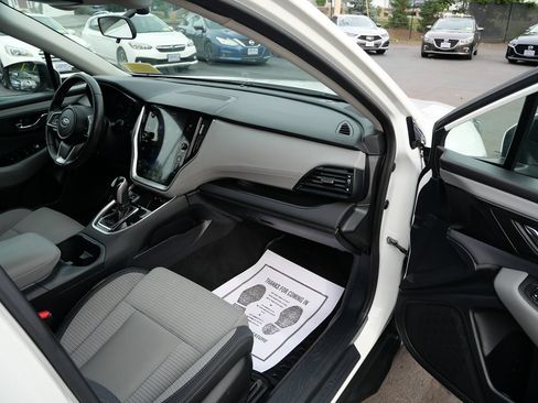Used 2020 Subaru Outback Premium AWD/4WD image 17