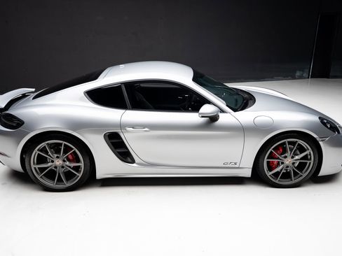 Used 2019 Porsche 718 Cayman GTS RWD image 34