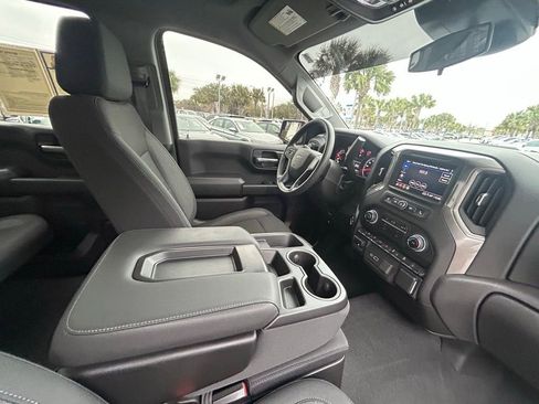 Used 2025 Chevrolet Silverado 1500 Custom Trail Boss AWD/4WD image 24