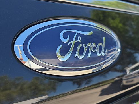 Used 2024 Ford Expedition Max Limited image 9