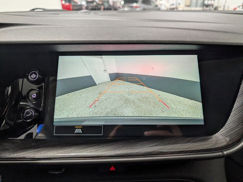 Used 2023 Buick Envision Preferred image 27