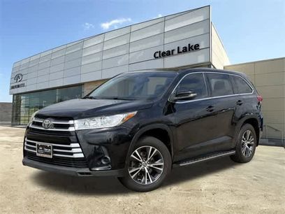 Used 2019 Toyota Highlander LE
