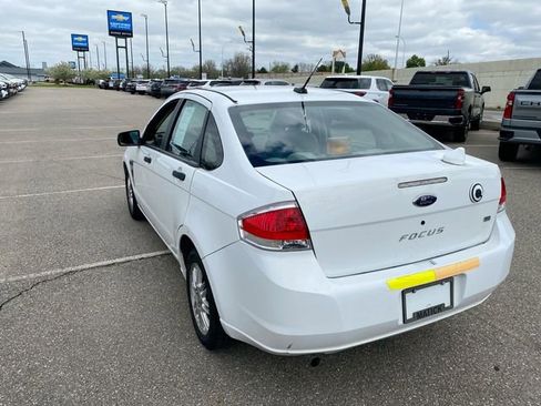 Used 2008 Ford Focus SE FWD image 11