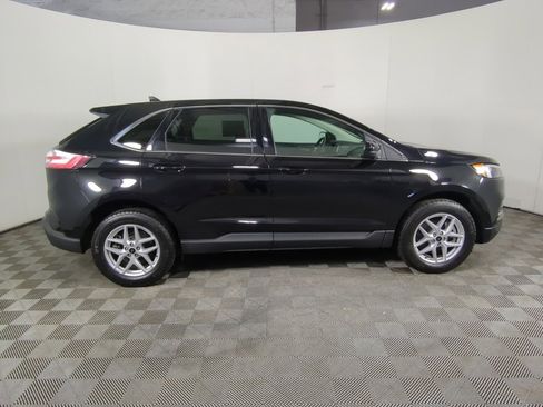 Certified 2024 Ford Edge SEL image 3