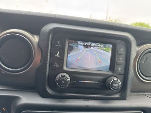 Used 2019 Jeep Wrangler Unlimited Sport AWD/4WD image 47