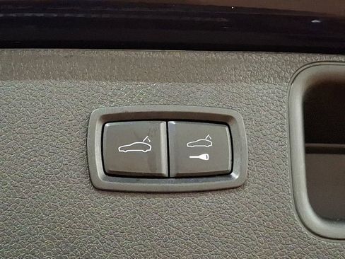 Used 2022 Porsche Macan S image 23