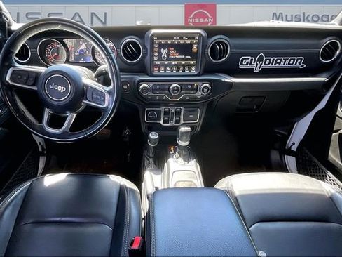 Used 2022 Jeep Gladiator Overland w/ Popular Equipment Package AWD/4WD image 7