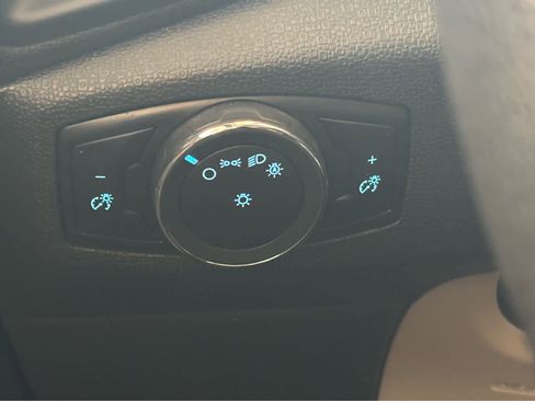 Used 2021 Ford EcoSport S image 18