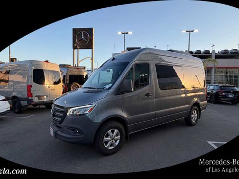 Used 2024 Mercedes-Benz Sprinter 2500 image 1