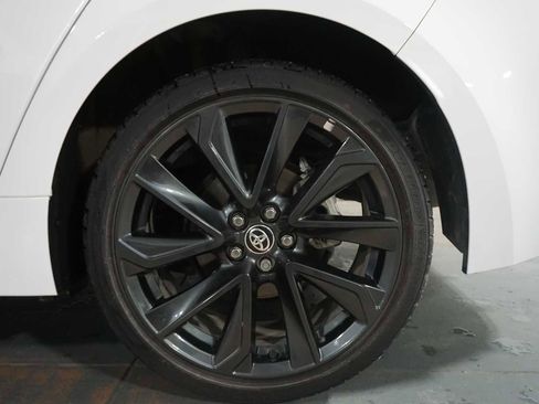 Used 2024 Toyota Corolla SE image 11