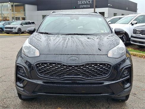 Certified 2022 Kia Sportage Nightfall Edition image 2
