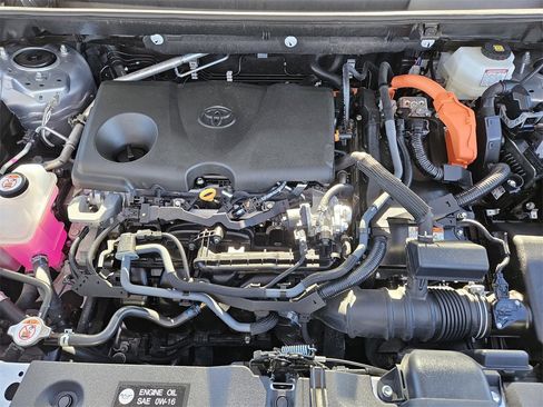Used 2025 Toyota RAV4 XLE image 22