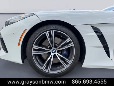 Used 2026 BMW Z4 M40i RWD image 9