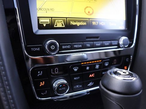 Used 2015 Bentley Flying Spur V8 AWD/4WD image 57