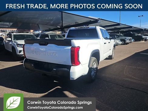 Used 2022 Toyota Tundra SR5 w/ SR5 Convenience Package image 5