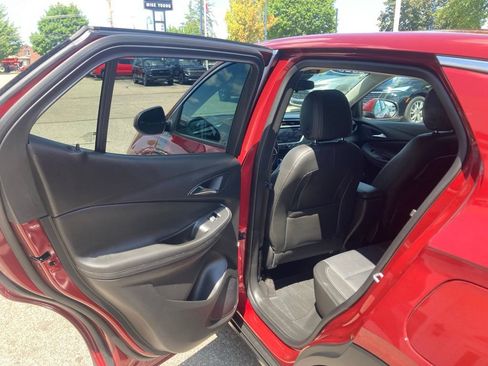 Certified 2023 Buick Encore GX Preferred w/ Cold Weather Comfort Package AWD/4WD image 11