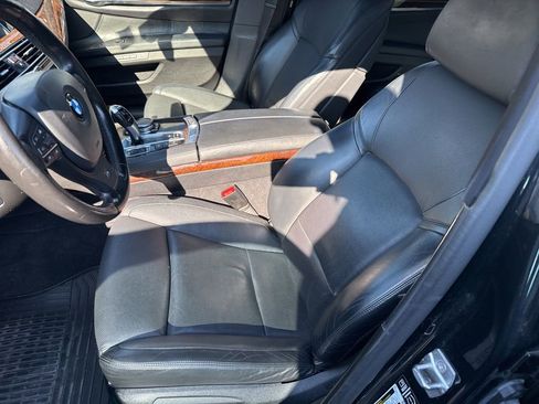 Used 2015 BMW 740Li image 5