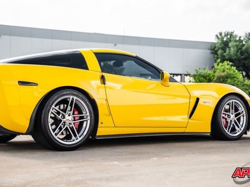 Used 2008 Chevrolet Corvette Z06 w/ Preferred Equipment Group RWD image 45