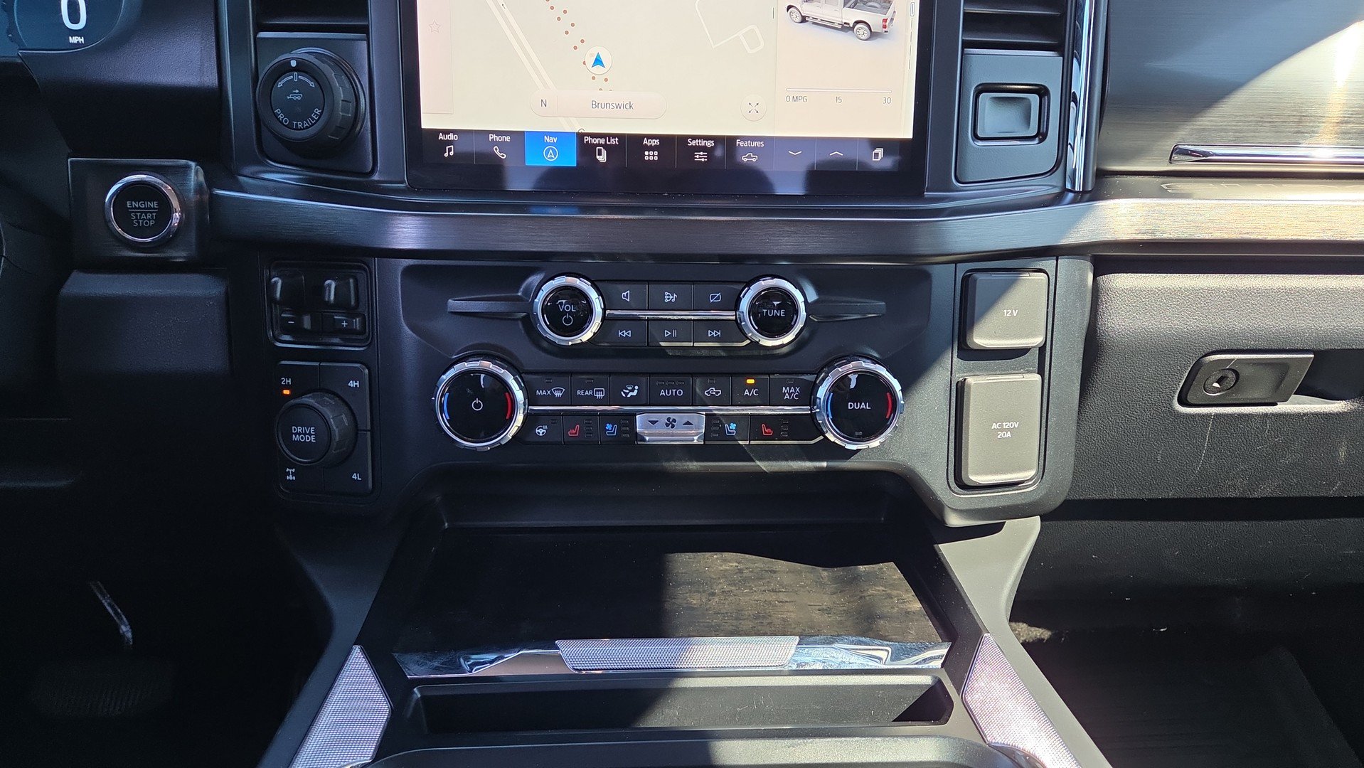 Used 2024 Ford F250 Lariat w/ Lariat Ultimate Package AWD/4WD image 33