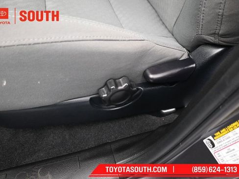 Used 2023 Toyota Tacoma SR AWD/4WD image 21
