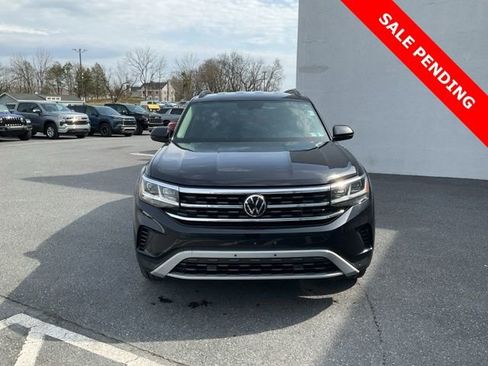 Used 2023 Volkswagen Atlas SE w/ Black Wheel Package image 2