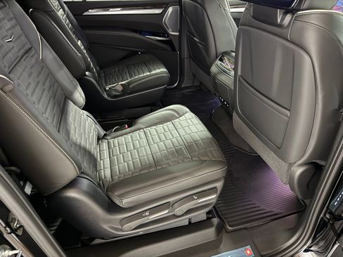 New 2025 Cadillac Escalade ESV Premium Luxury Platinum image 55