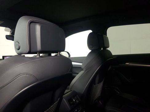 Used 2025 Audi Q5 2.0T Premium image 14