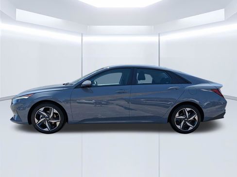 Certified 2023 Hyundai Elantra SEL w/ Convenience Package FWD image 7